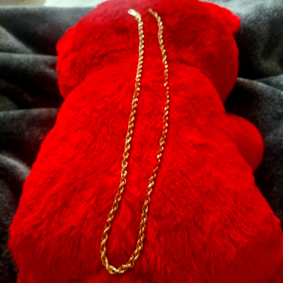 Necklace Gold Solid